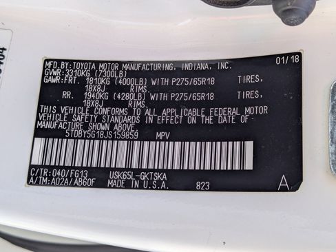 Used 2018 Toyota Sequoia SR5 w/ Carpet Cargo Mat Package AWD/4WD image 33