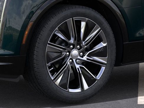 New 2026 Cadillac Lyriq Signature Luxury w/ LPO, Floor Liner Package image 9