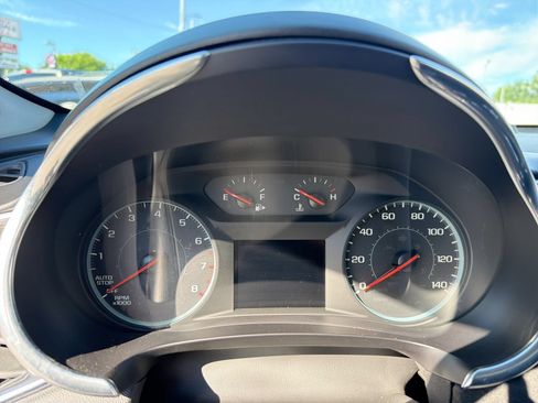 Used 2020 Chevrolet Malibu LT FWD image 35
