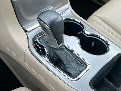 Used 2020 Jeep Grand Cherokee Limited image 17