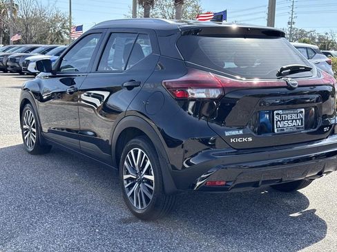 Used 2024 Nissan Kicks SV image 6