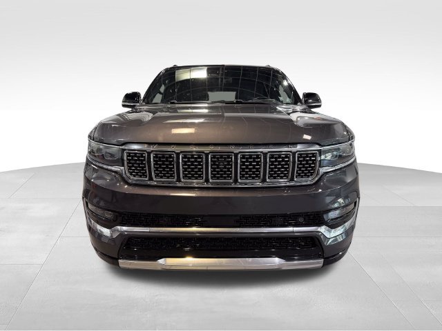 Used 2024 Jeep Grand Wagoneer L Series III AWD/4WD image 2