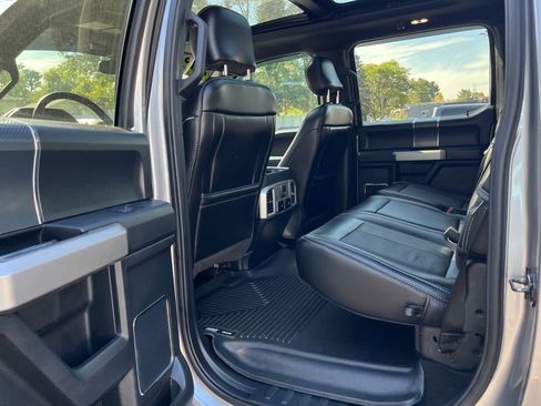 Used 2020 Ford F150 Lariat w/ Equipment Group 502A Luxury image 10