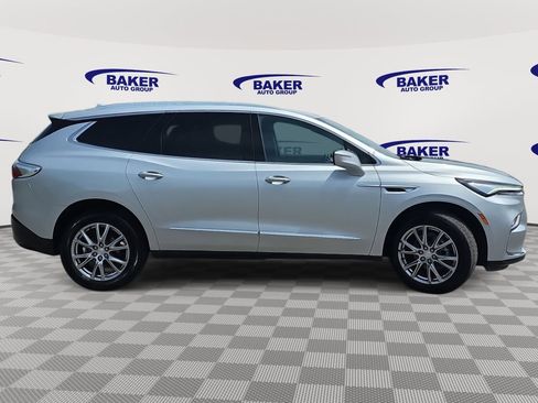 Used 2022 Buick Enclave Premium AWD/4WD image 4