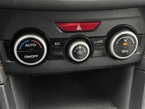 Used 2019 Subaru Crosstrek 2.0i Limited w/ Moonroof Package w/Navigation image 21