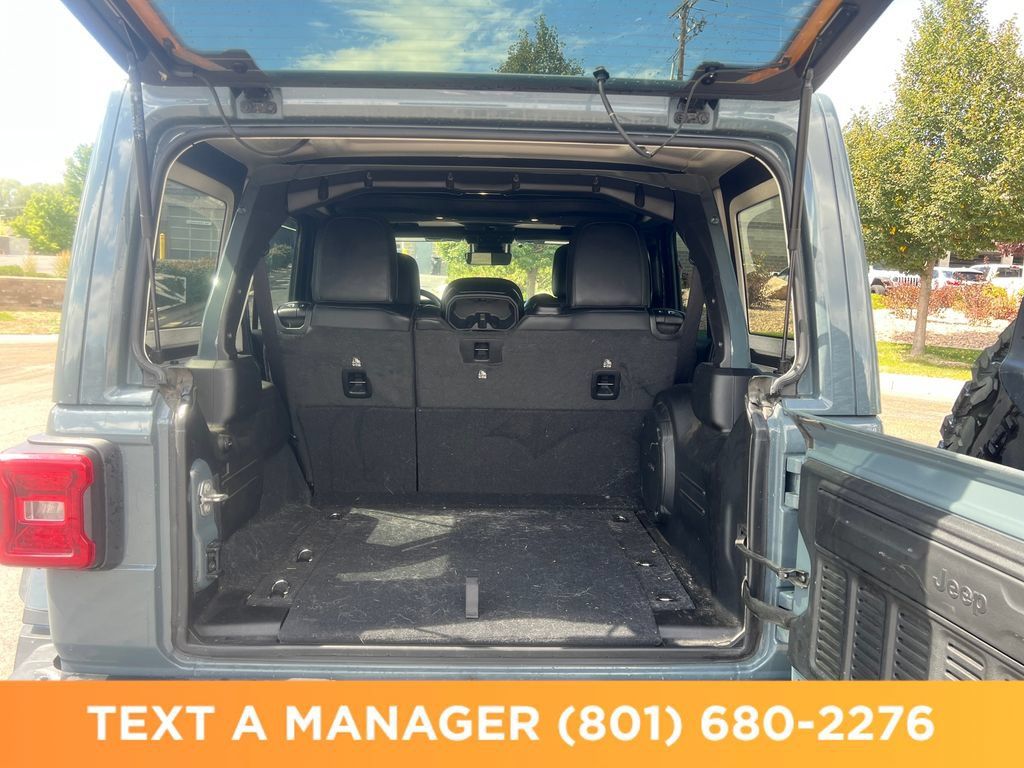 Used 2024 Jeep Wrangler Unlimited Rubicon AWD/4WD image 28