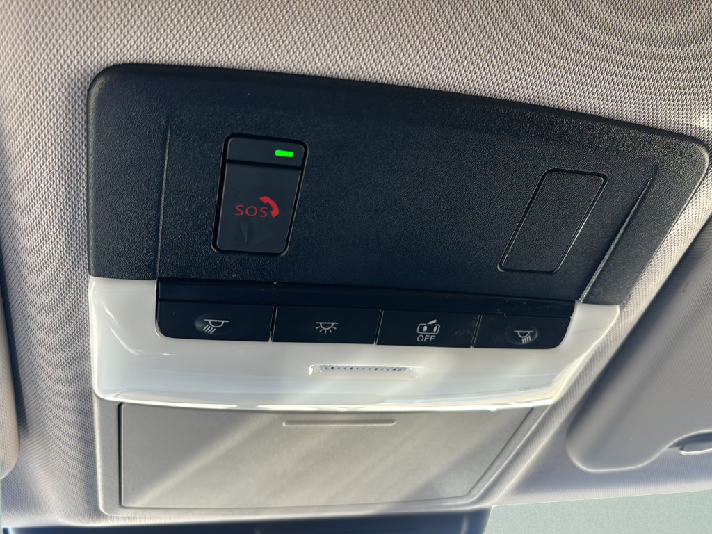 Used 2024 Mitsubishi Outlander AWD image 31