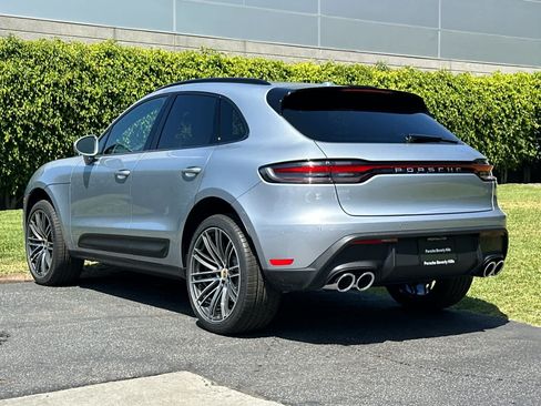 New 2026 Porsche Macan AWD/4WD image 3