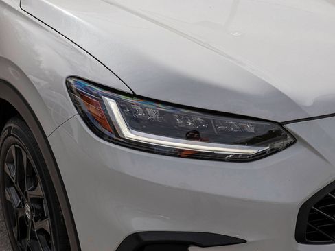 Used 2025 Honda HR-V Sport image 36