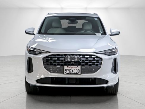 Used 2025 Audi Q5 Premium AWD/4WD image 8