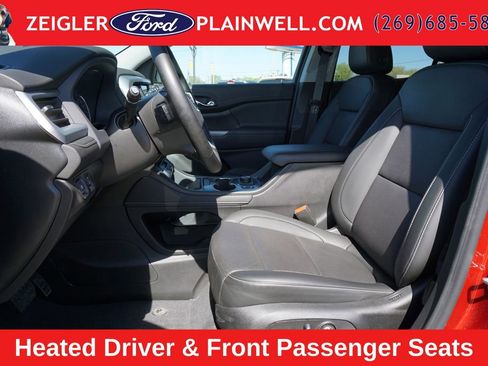 Used 2023 GMC Acadia SLT w/ LPO, Floor Liner Package AWD/4WD image 17