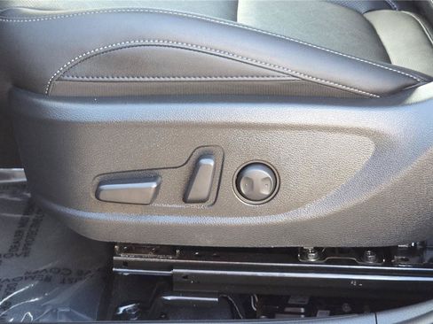 Certified 2026 Kia Seltos EX AWD/4WD image 16