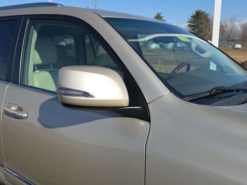 Used 2010 Lexus GX 460 Premium image 3