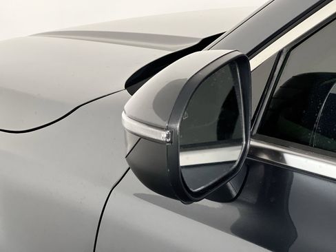 Used 2024 Kia Telluride LX image 10