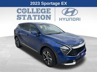 Used 2023 Kia Sportage EX video 1