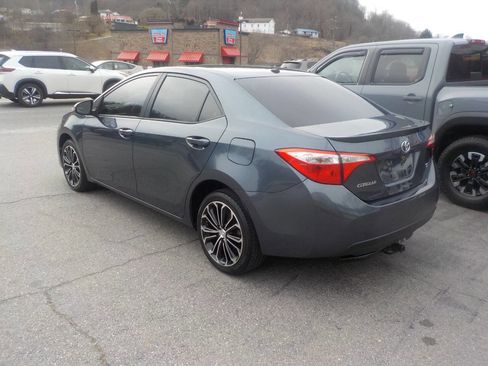 Used 2015 Toyota Corolla S Premium image 2