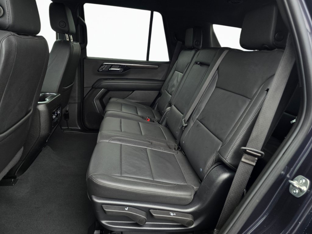 Used 2025 Chevrolet Tahoe LT AWD/4WD image 19