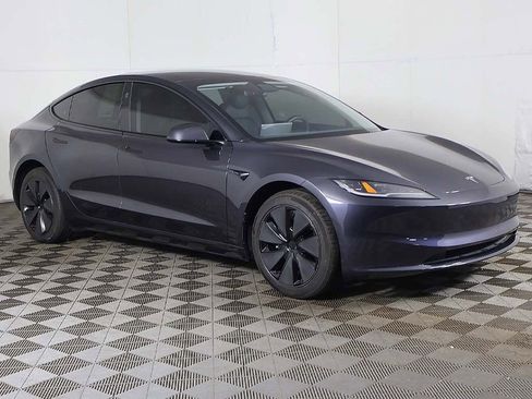 Used 2025 Tesla Model 3 Long Range RWD image 2