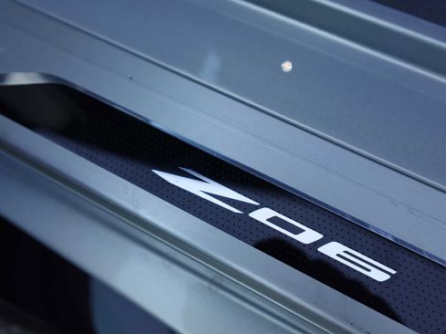 Used 2023 Chevrolet Corvette Z06 w/ Stealth Interior Trim Package image 33