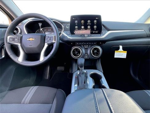New 2026 Chevrolet Blazer LT image 10