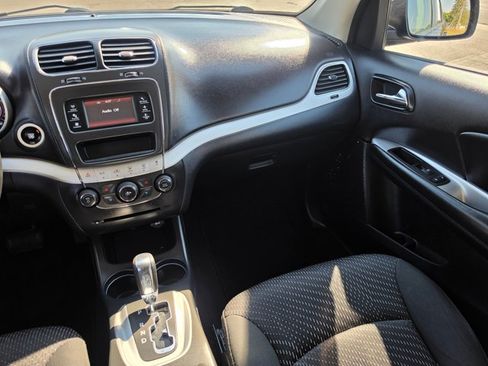 Used 2018 Dodge Journey SXT w/ Connectivity Group AWD/4WD image 22