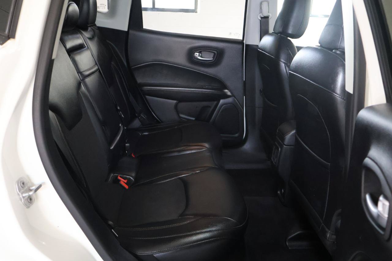 Used 2018 Jeep Compass Latitude FWD image 25