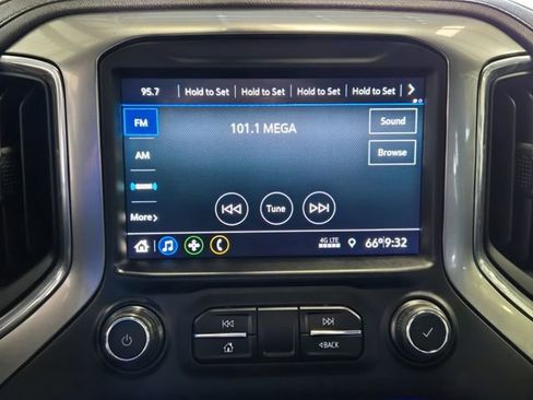 Used 2021 Chevrolet Silverado 1500 RST image 18