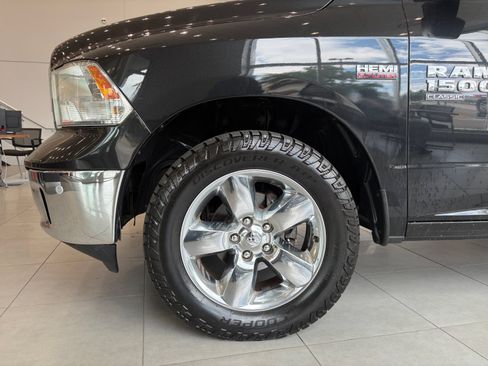 Used 2019 RAM 1500 Big Horn AWD/4WD image 10