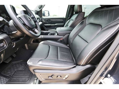 Used 2026 RAM 1500 Limited AWD/4WD image 11