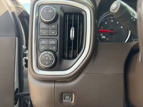 Used 2023 Chevrolet Silverado 2500 LTZ w/ LTZ Convenience Package AWD/4WD image 14