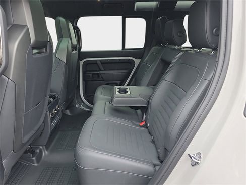 New 2026 Land Rover Defender 110 OCTA image 13