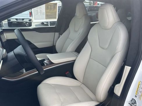 Used 2024 Tesla Model X image 20