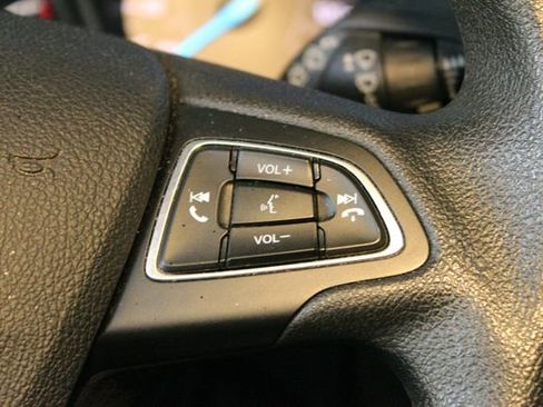 Used 2019 Ford Escape SE FWD image 22
