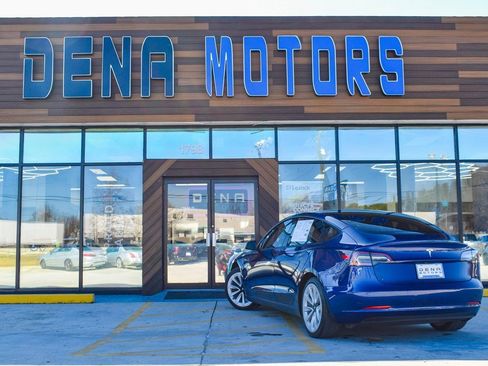 Used 2021 Tesla Model 3 Standard Range Plus image 32