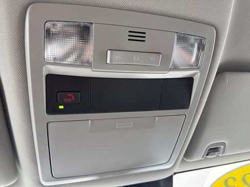 Used 2023 Toyota Tacoma SR5 image 33