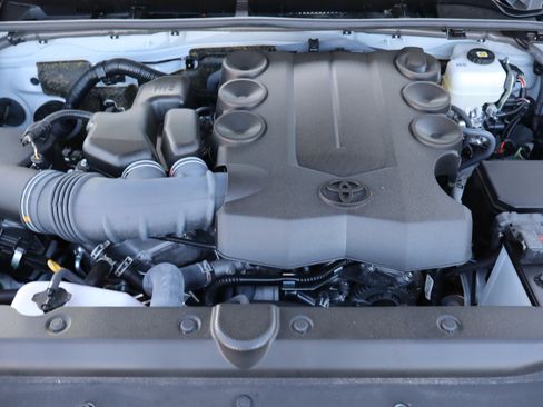 Used 2024 Toyota 4Runner Limited AWD/4WD image 45