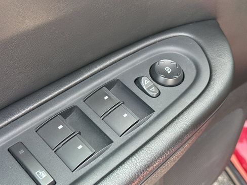 Certified 2014 Chevrolet Traverse LT w/ All-Star Edition FWD image 10