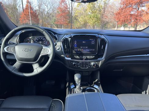Used 2023 Chevrolet Traverse Premier w/ Redline Edition image 28