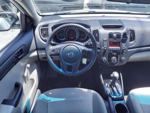 Used 2012 Kia Forte LX image 9