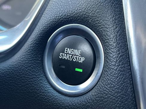 Certified 2023 Chevrolet Traverse LT image 26