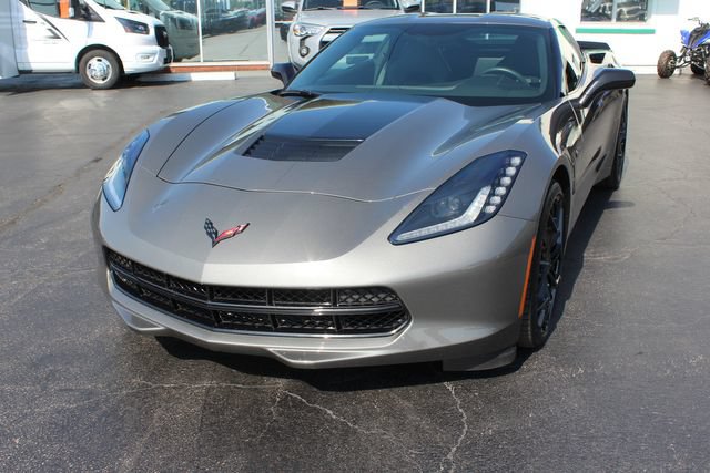 Used 2016 Chevrolet Corvette Stingray Coupe w/ Battery Protection Package RWD image 3