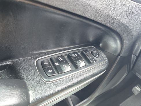 Used 2020 Chrysler 300 S RWD image 21