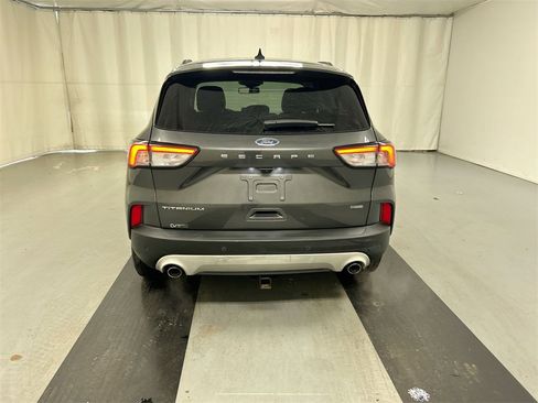 Used 2020 Ford Escape Titanium image 21