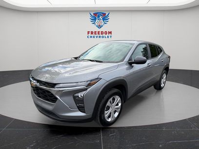 Used 2025 Chevrolet Trax LS