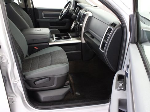 Used 2014 RAM 1500 Lone Star RWD image 36