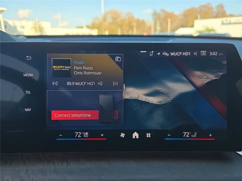 Used 2024 BMW X1 M35i w/ Premium Package image 19