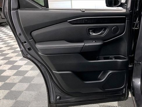 Used 2023 Honda Pilot Elite image 20