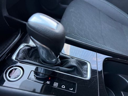 Used 2024 Nissan Kicks SV image 36