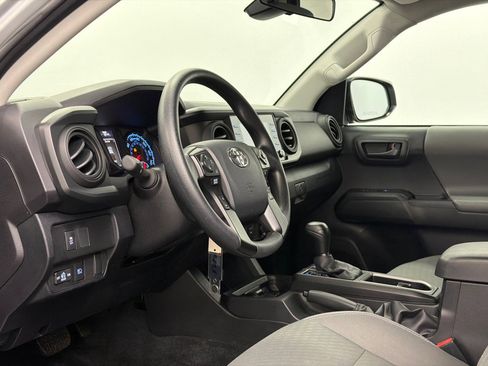 Used 2023 Toyota Tacoma SR image 13