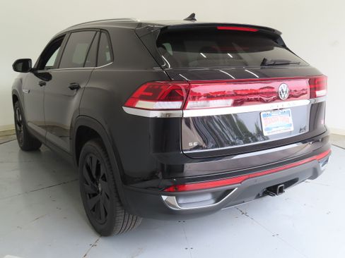 New 2026 Volkswagen Atlas Cross Sport SE FWD image 7